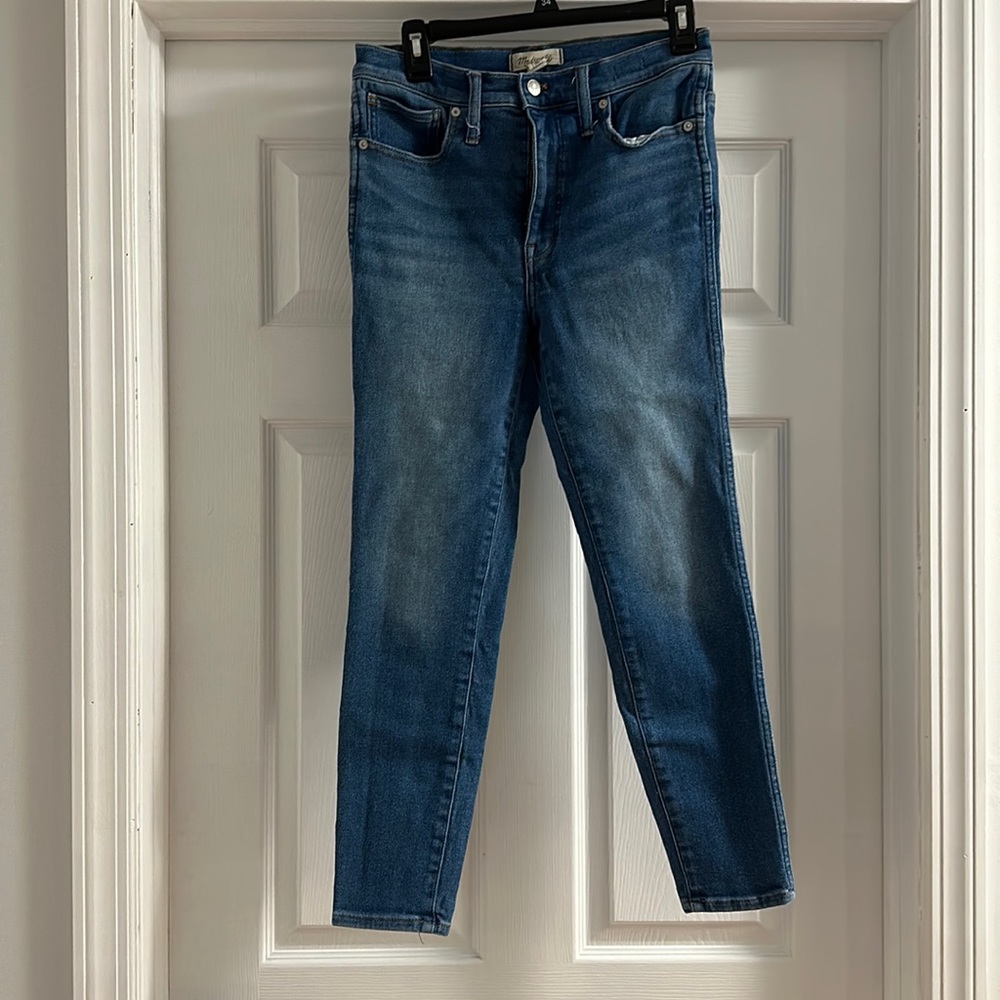 Madewell 10” high rise skinny cropped jeans. Size 28